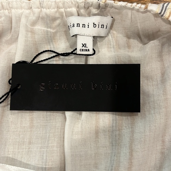 Gianni Bini Textured Rosie Babydoll Dress - Picture 6 of 9